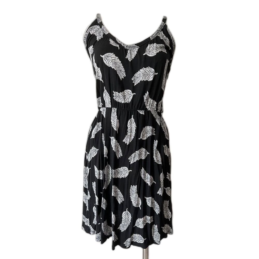 Womens H&M Sleeveless V-Neck w/ Black White Cowgirl Feather Print Dress sz Small